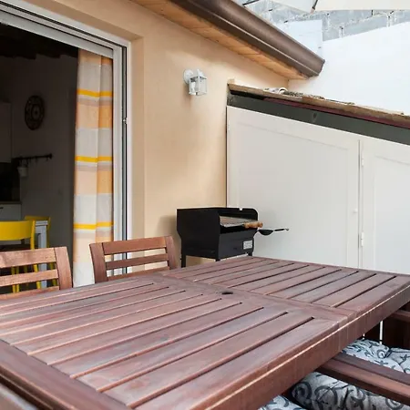 Apartment Itaca